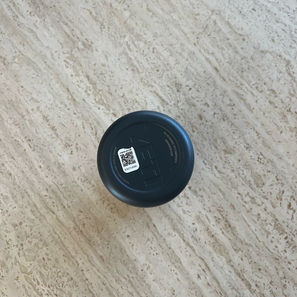 Yeti Rambler - Picture 3 of 9